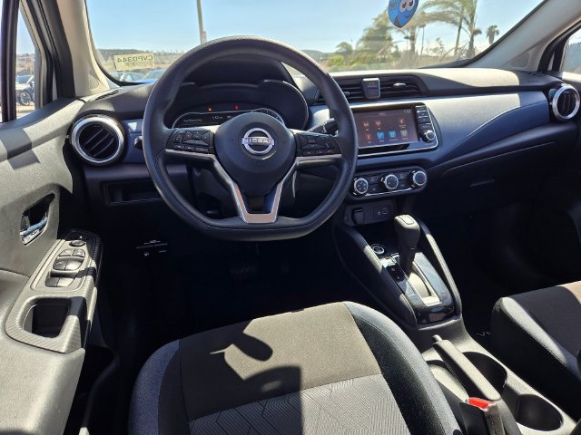 Used 2025 Nissan Versa SV FWD image 8