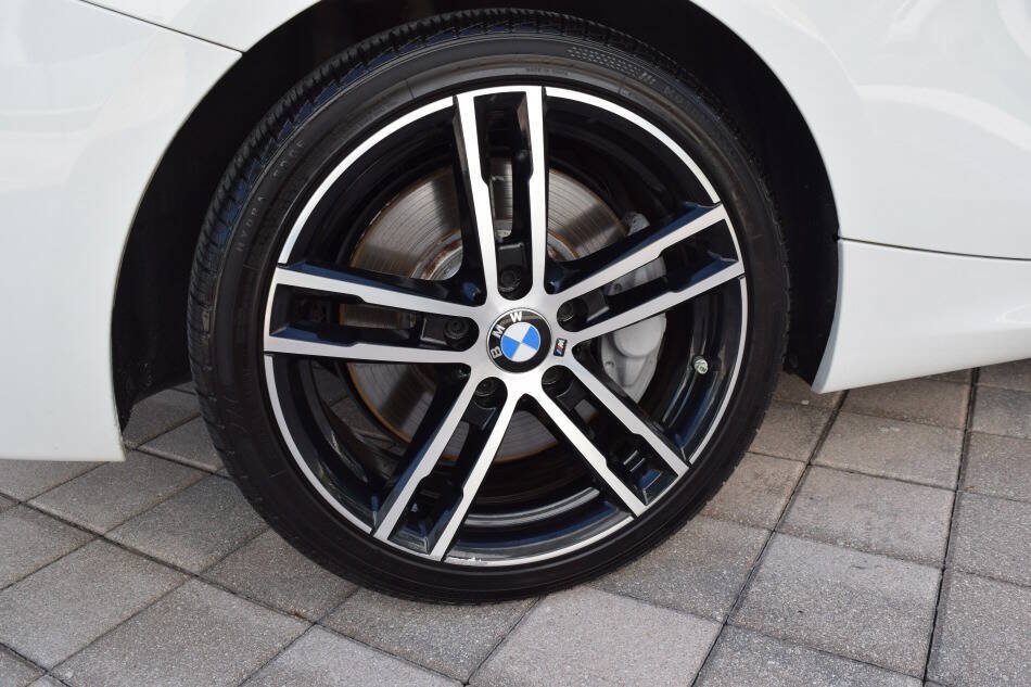 Used 2021 BMW 230i xDrive Convertible AWD/4WD image 88