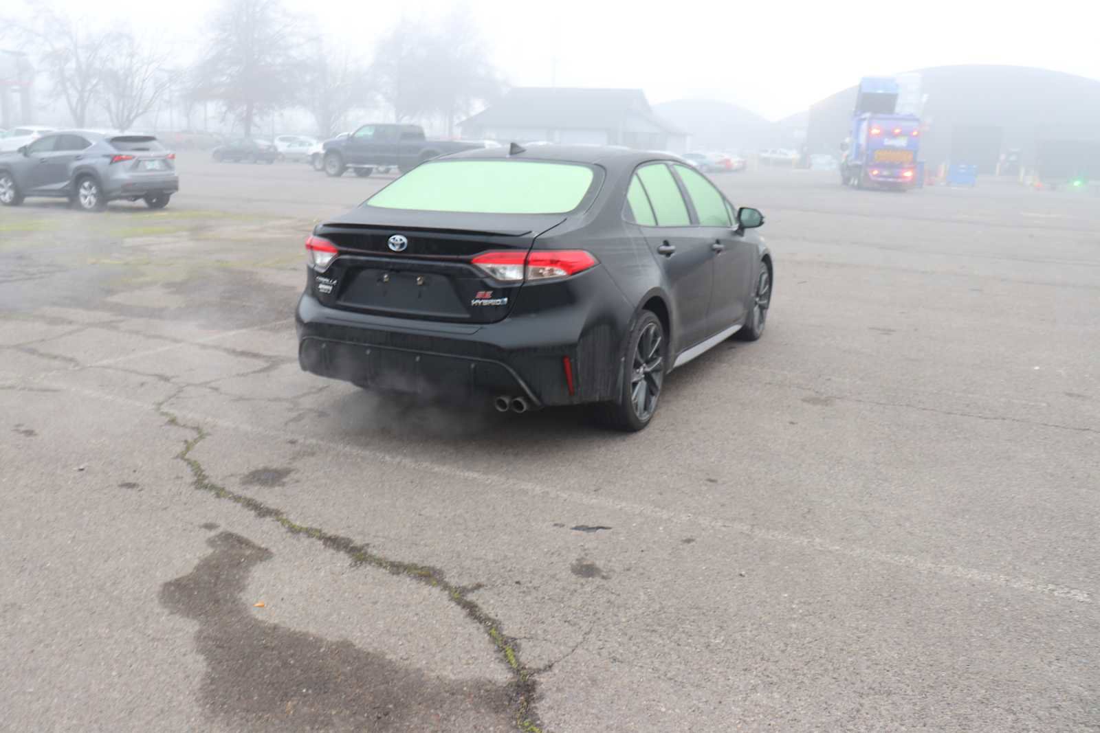 Used 2024 Toyota Corolla SE w/ SE Package image 5