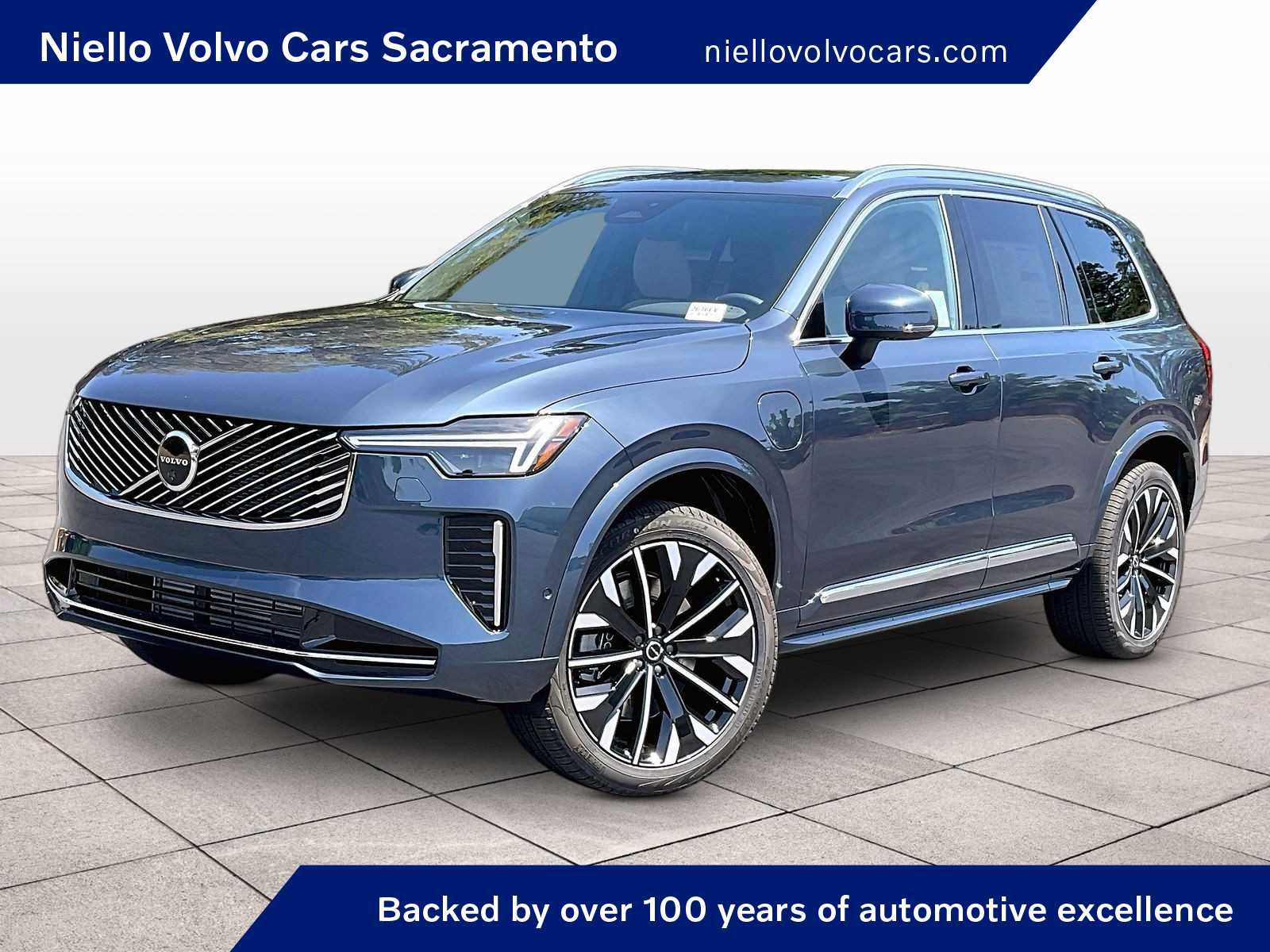 New 2026 Volvo XC90 T8 Plus w/ Protection Package AWD/4WD image 1
