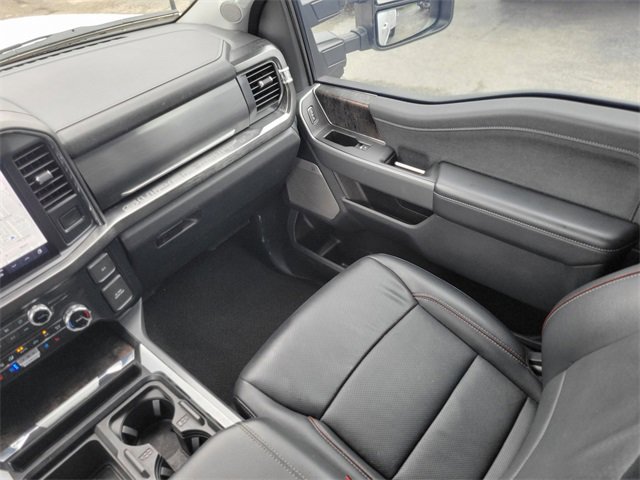 Used 2024 Ford F450 Lariat image 13