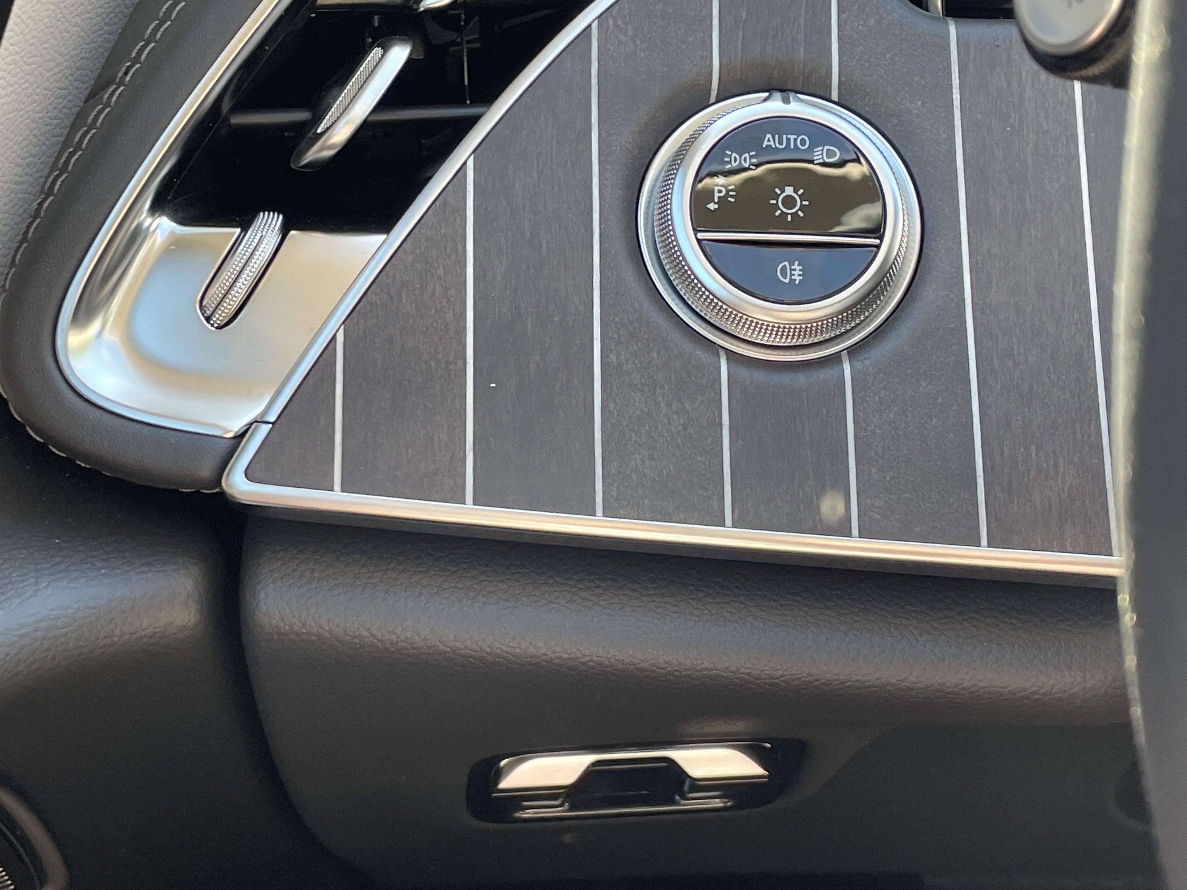 New 2026 Mercedes-Benz E 450 4MATIC All-Terrain Wagon image 23