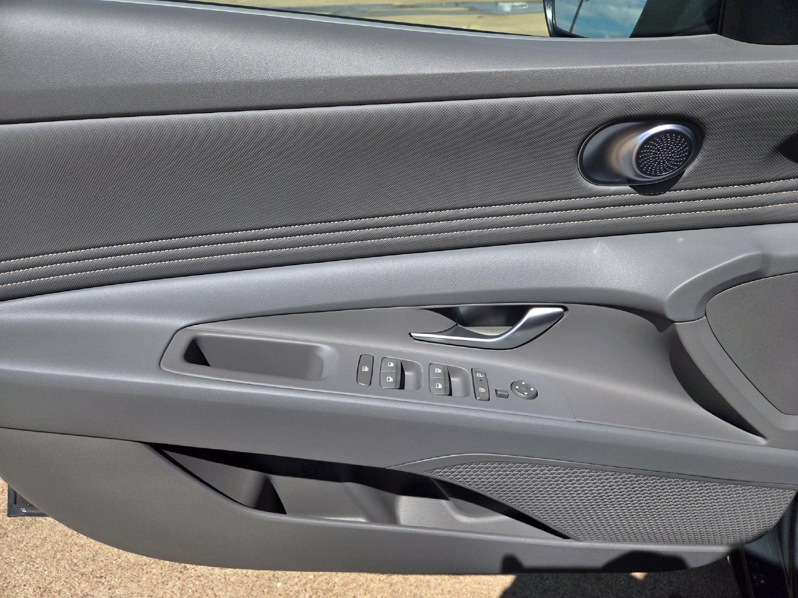 New 2026 Hyundai Elantra SEL Sport Premium FWD image 18