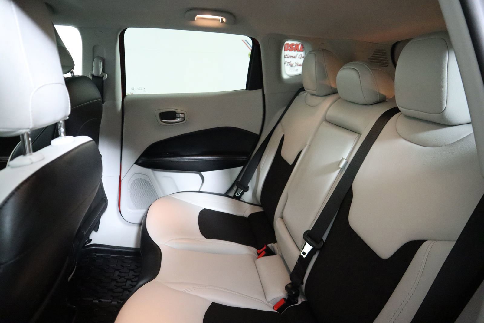 Used 2021 Jeep Compass Latitude w/ Driver Assistance Group image 55