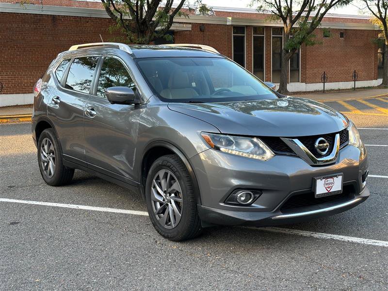 Used 2016 Nissan Rogue SL w/ SL Premium Package image 4