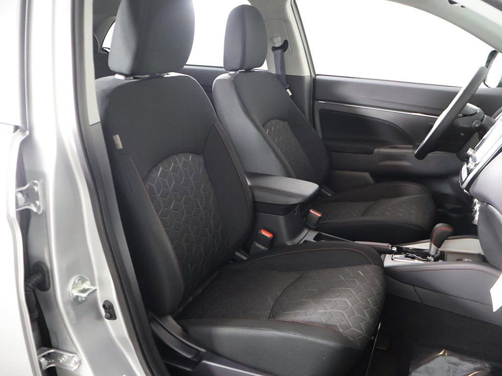 New 2025 Mitsubishi Outlander Sport LE AWD/4WD image 26