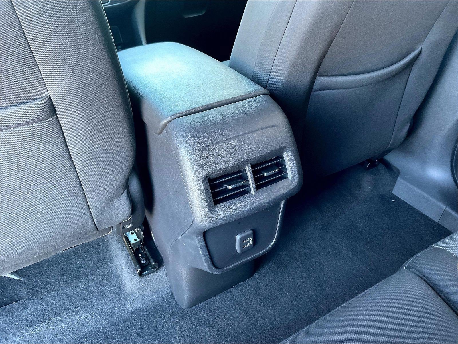 Used 2019 Chevrolet Equinox LT FWD image 10