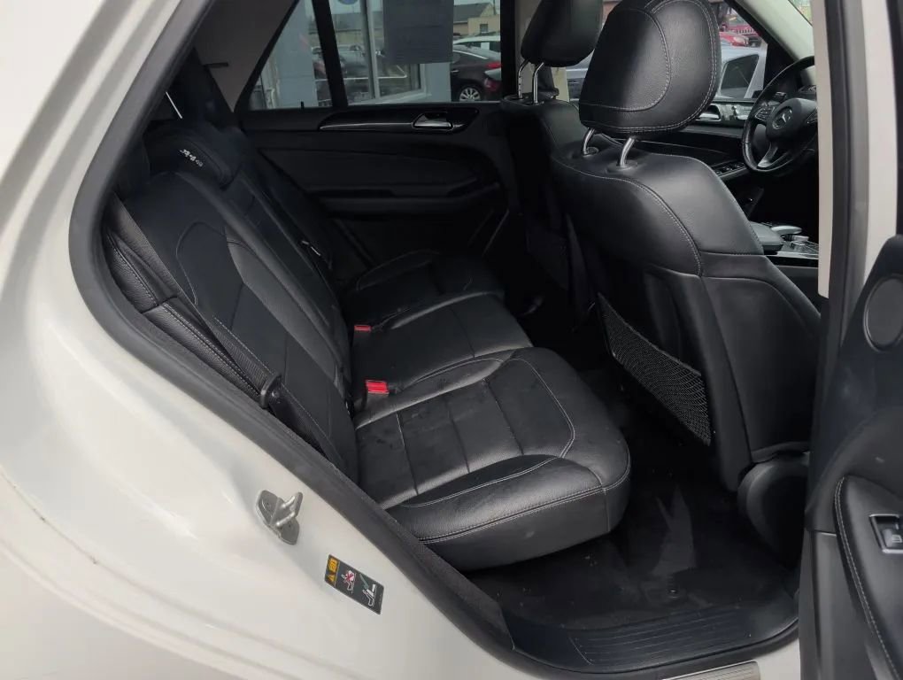 Used 2017 Mercedes-Benz GLE 550e image 30