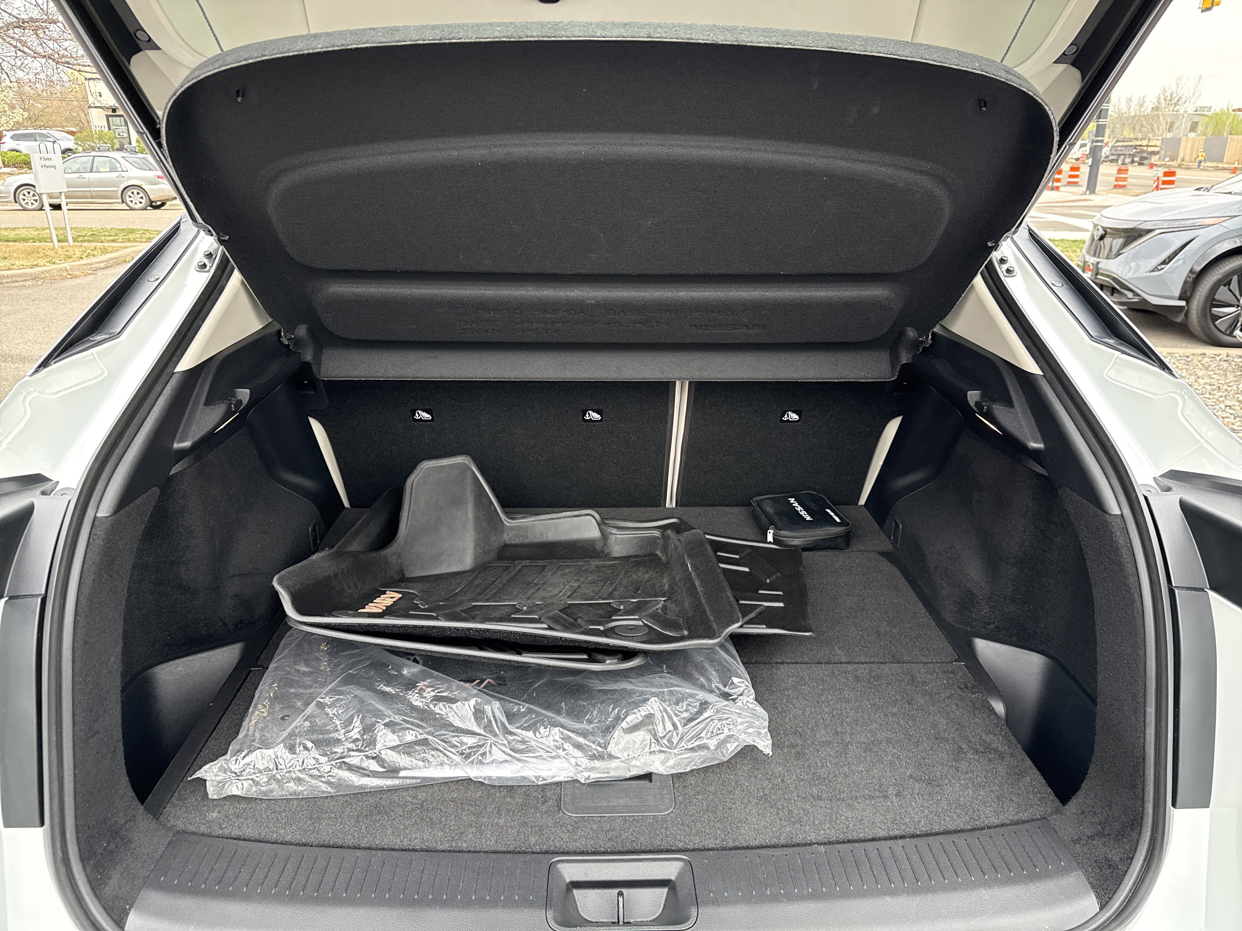 Certified 2024 Nissan Ariya AWD image 12