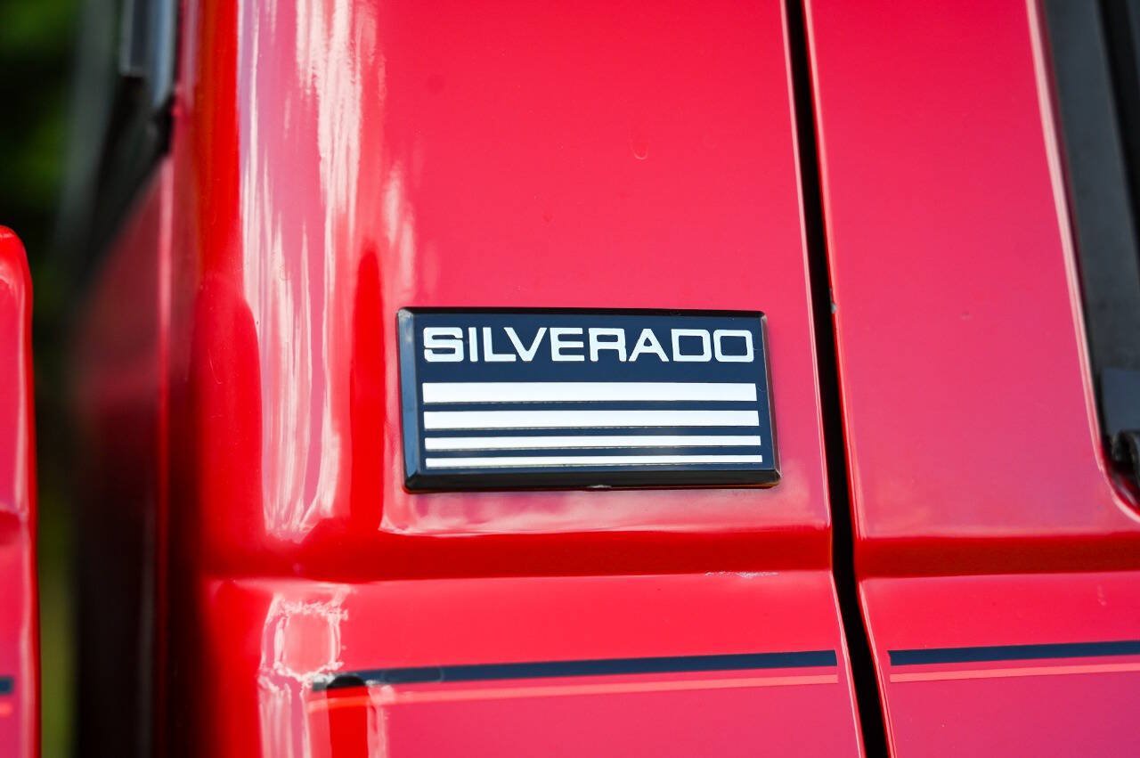 Used 1989 Chevrolet Silverado 1500 4x4 Regular Cab image 11