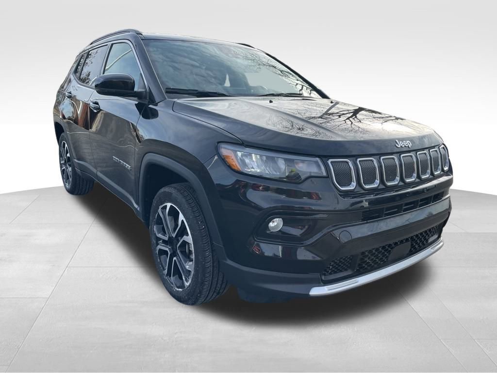 Used 2022 Jeep Compass Limited image 7