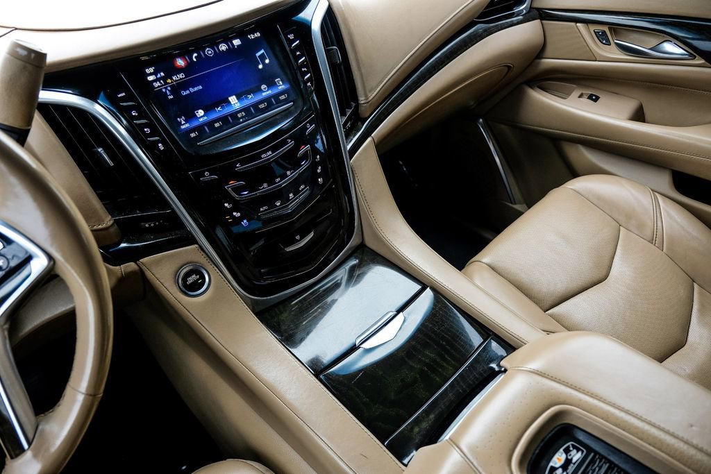 Used 2019 Cadillac Escalade Platinum image 23