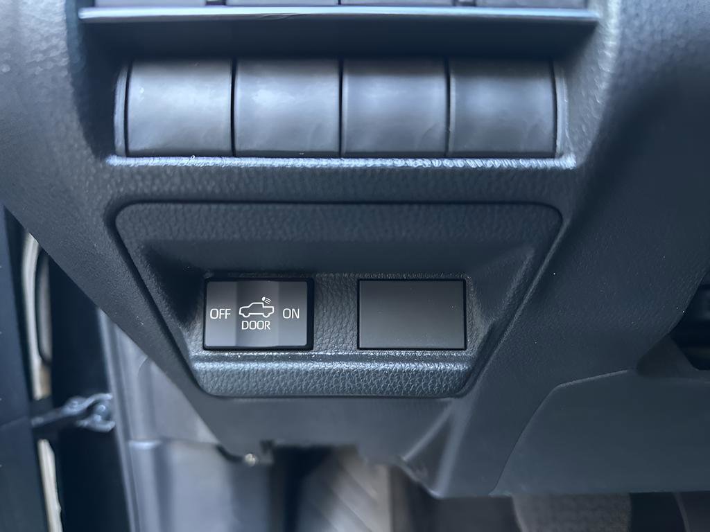 Used 2024 Toyota Tacoma SR5 image 28