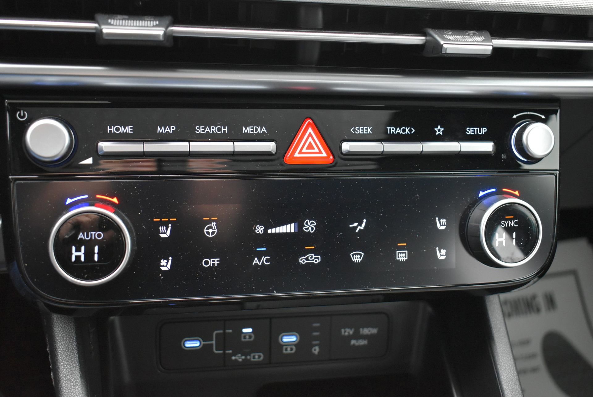 Used 2025 Hyundai Santa Cruz Limited image 30