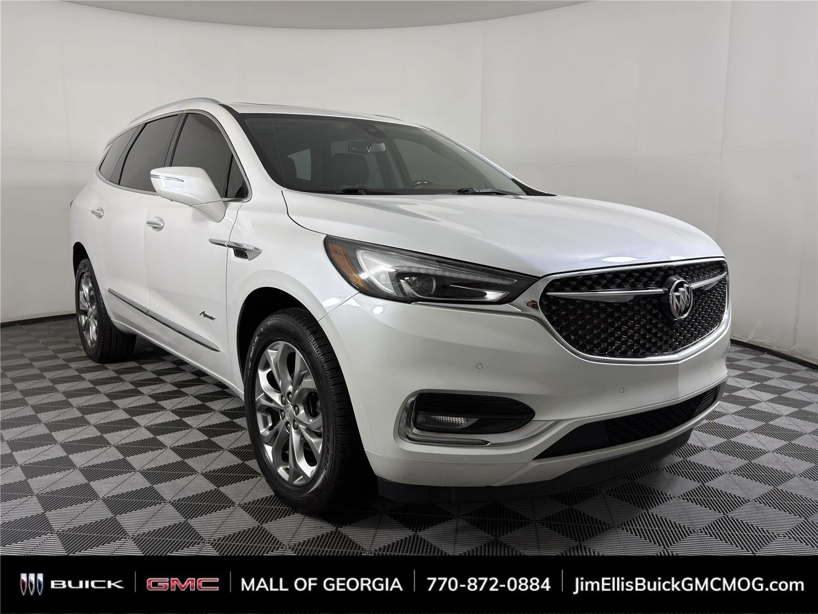 Used 2021 Buick Enclave Avenir w/ Avenir Technology Package FWD image 1