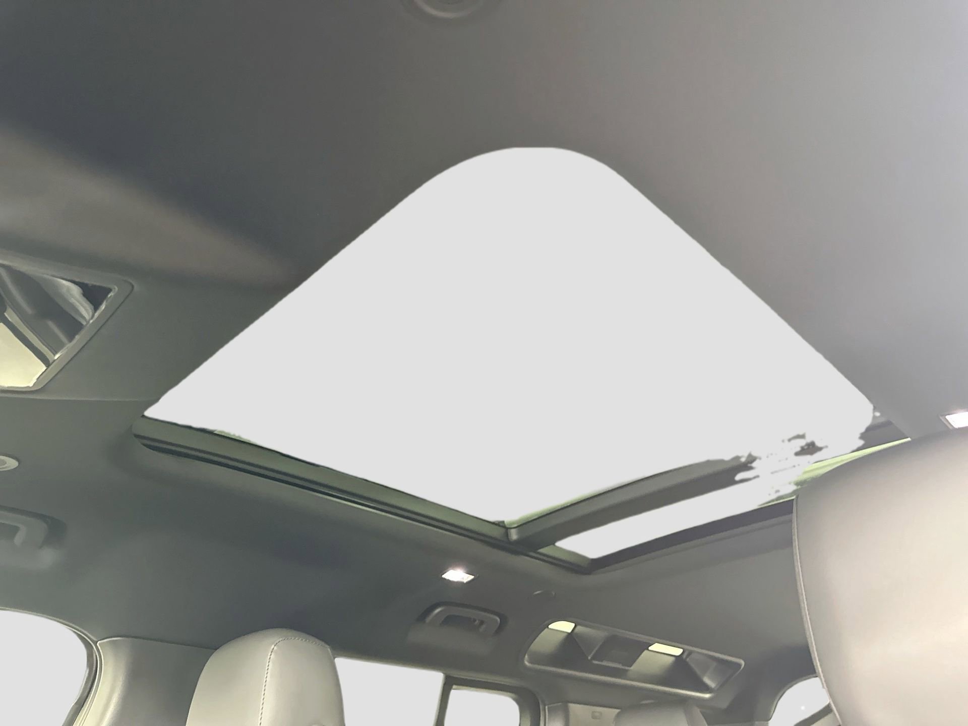 Certified 2025 Land Rover Defender 110 S image 14