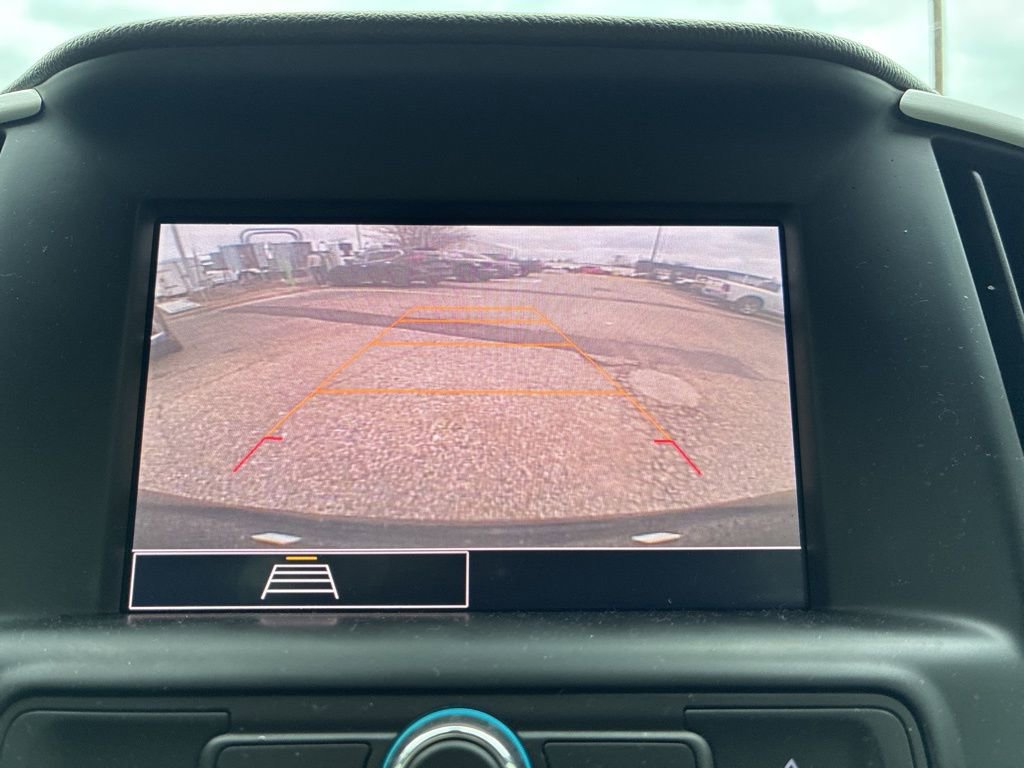 Used 2024 GMC Terrain SLE w/ Driver Convenience Package image 18