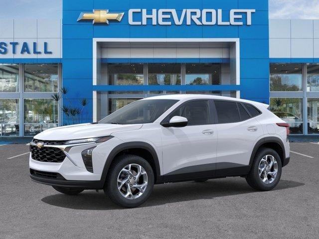 New 2026 Chevrolet Trax LS w/ LS Convenience Package FWD image 2