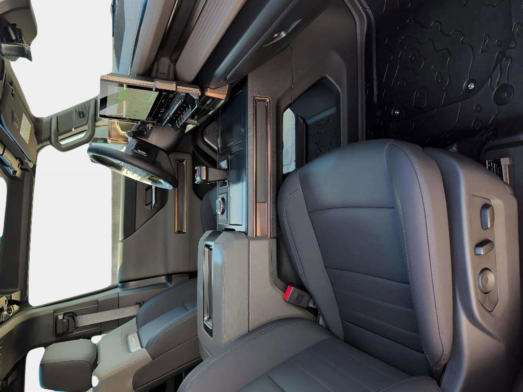 New 2025 GMC Hummer EV 3X SUV w/ LPO, Cargo Utility Package AWD/4WD image 17
