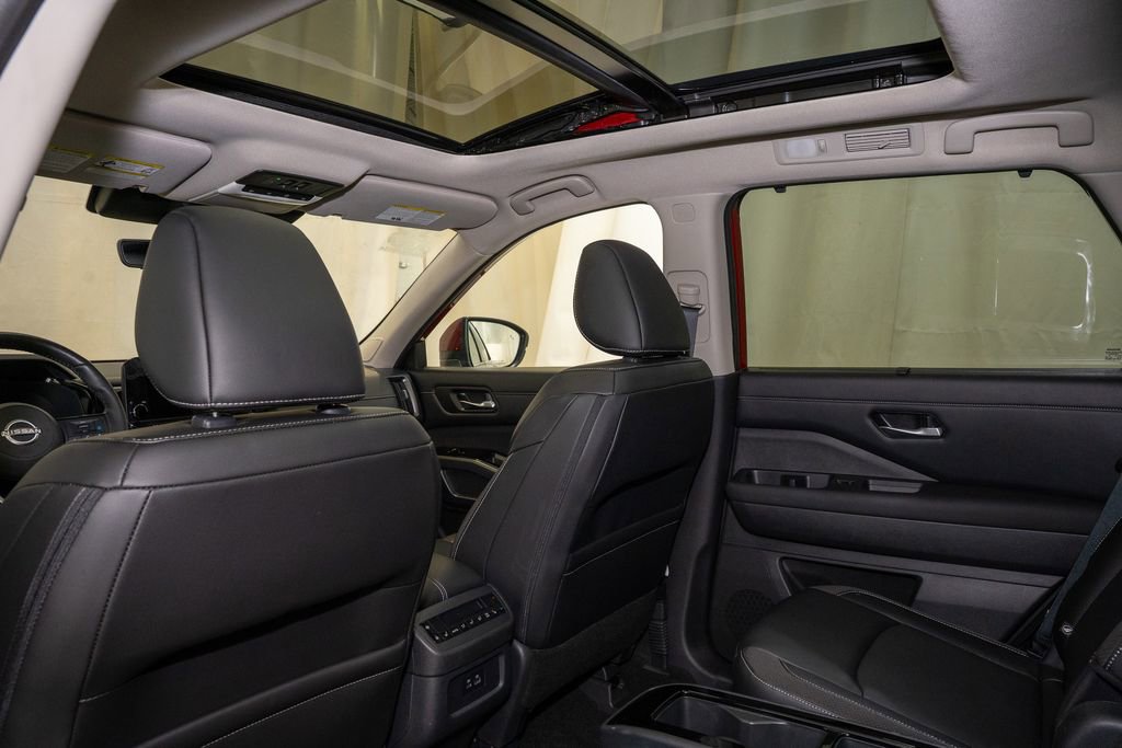 Certified 2023 Nissan Pathfinder SL w/ SL Premium Package image 10