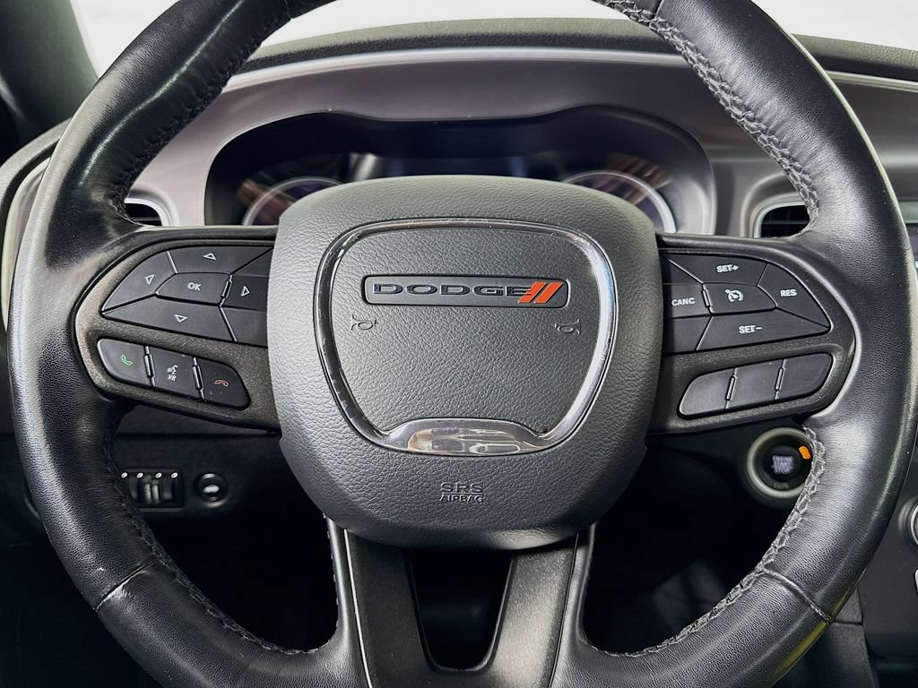Used 2022 Dodge Charger SXT w/ Leather Interior Group RWD image 37