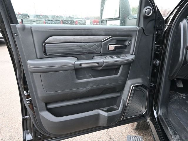 New 2026 RAM 3500 Limited AWD/4WD image 19
