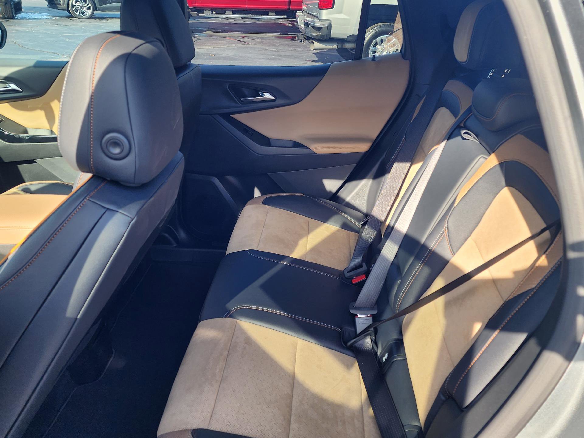 New 2026 Chevrolet Equinox ACTIV image 9