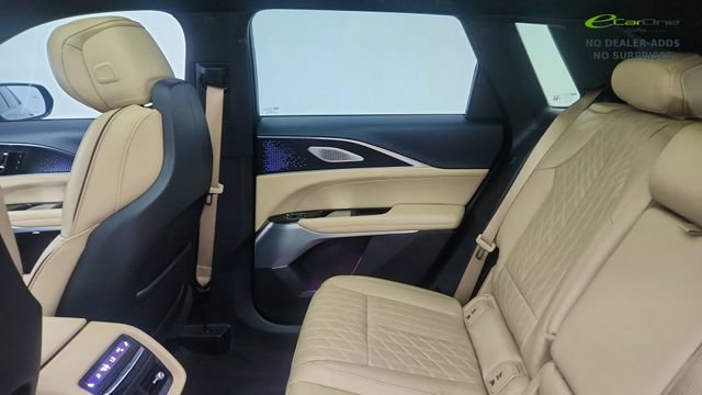 Used 2024 Cadillac Lyriq Luxury w/ Nappa Leather Package RWD image 31