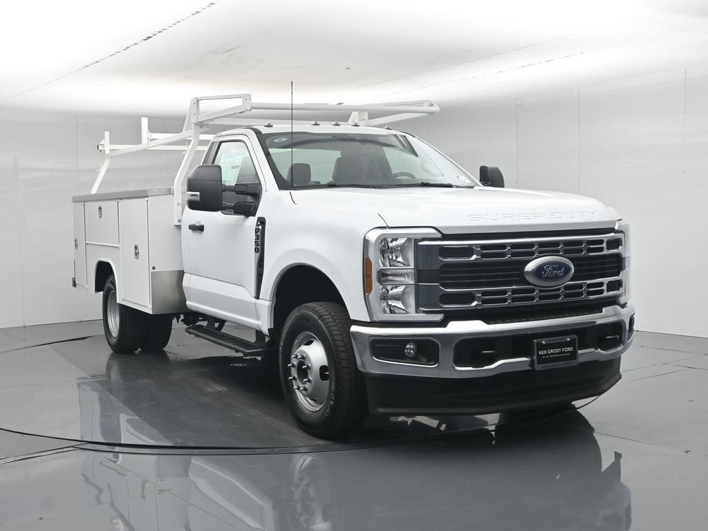 New 2026 Ford F350 XL w/ XL Chrome Package