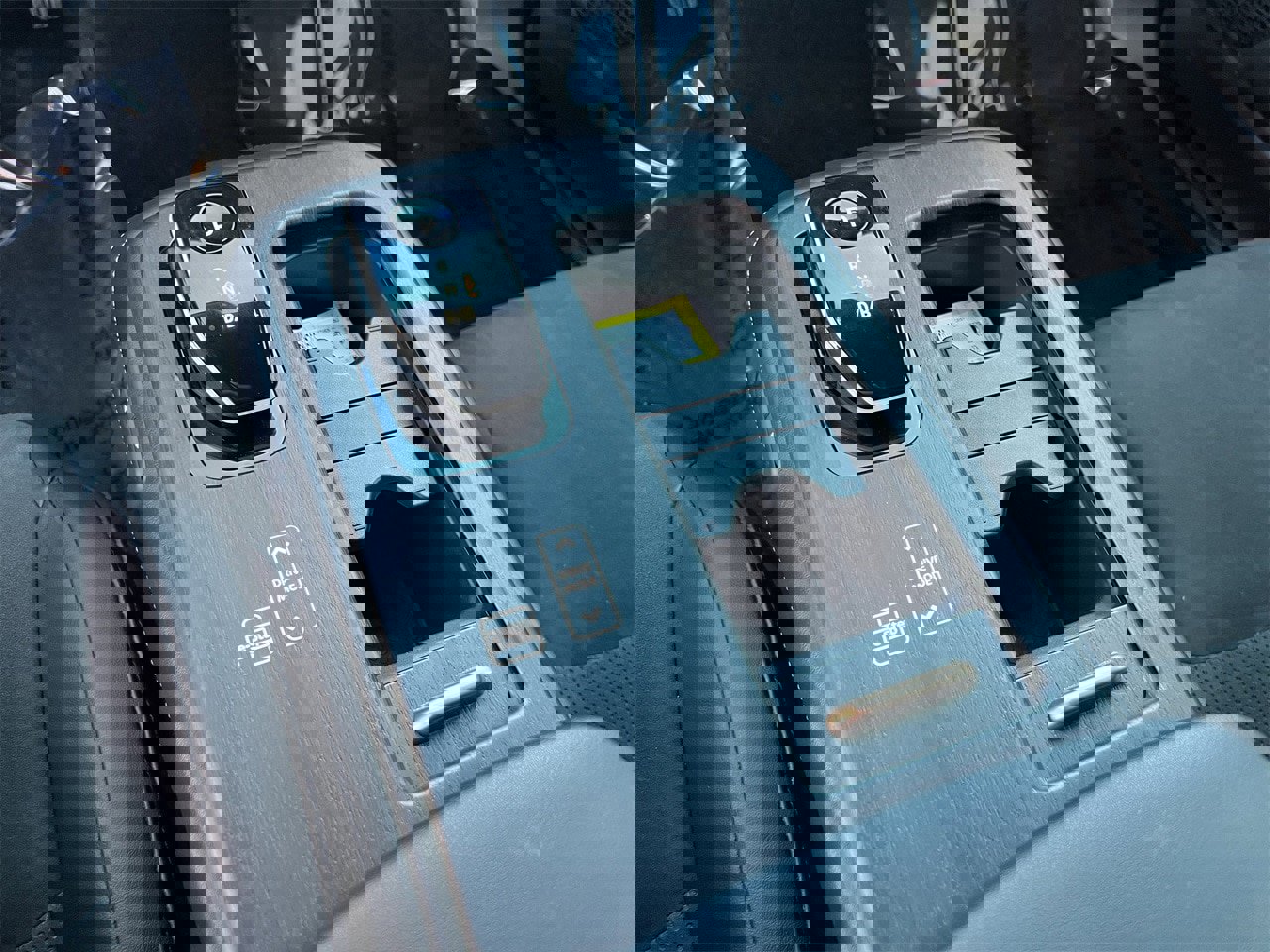 Certified 2023 Nissan Ariya AWD image 17