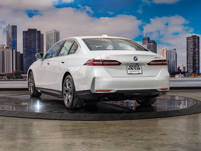 Used 2027 BMW i5 xDrive40 w/ Premium Package AWD/4WD image 9