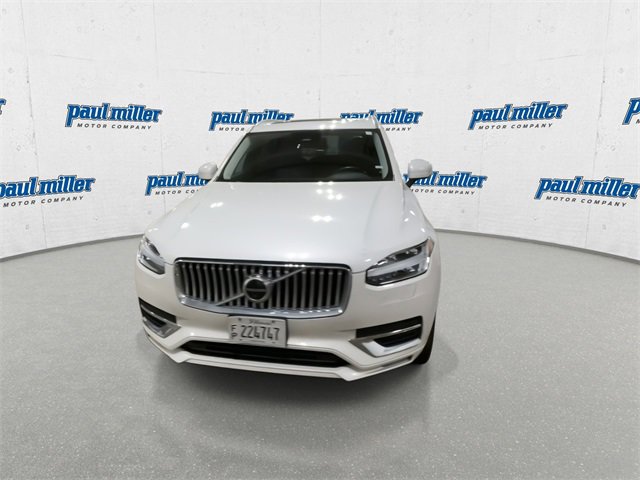 Used 2023 Volvo XC90 B5 Plus image 4