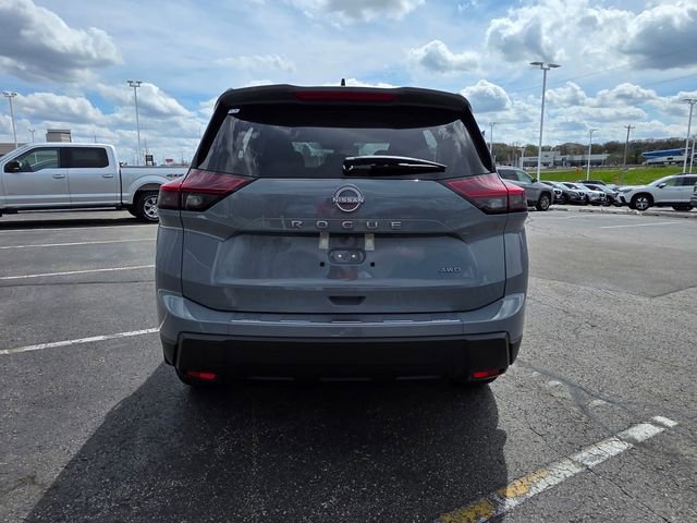 New 2026 Nissan Rogue SV w/ Cold Weather Package AWD/4WD image 30