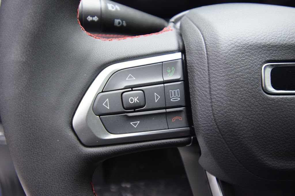 New 2026 Jeep Compass Trailhawk w/ Sun, Sound & Navigation Group AWD/4WD image 27