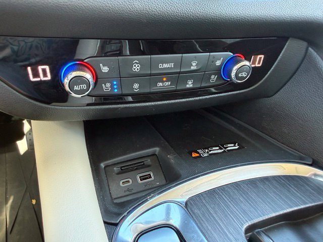 Used 2023 Buick Enclave Avenir w/ Avenir Technology Package AWD/4WD image 26