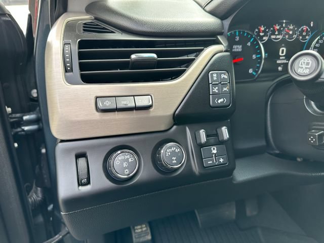 Used 2019 GMC Yukon Denali w/ Denali Ultimate Package AWD/4WD image 11