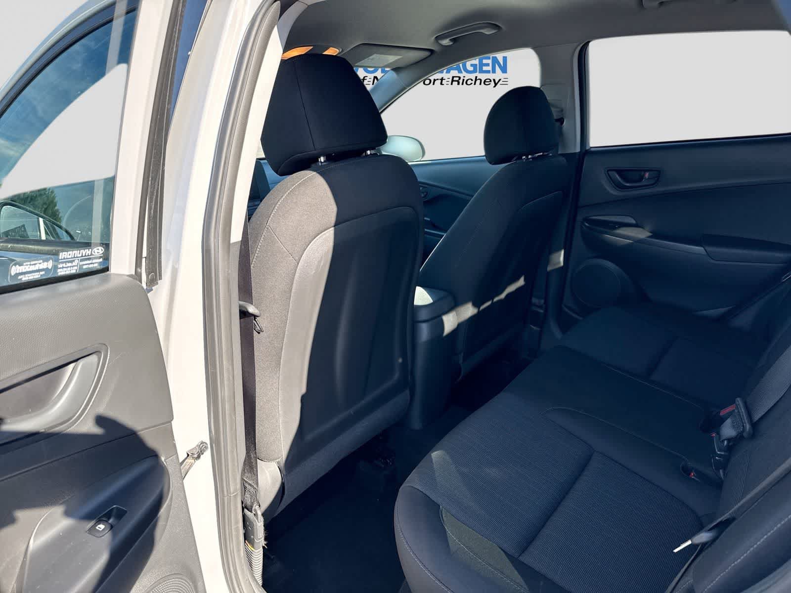 Used 2022 Hyundai Kona SEL FWD image 25