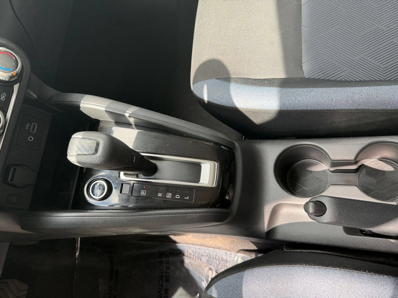 Used 2025 Nissan Versa SV FWD image 38