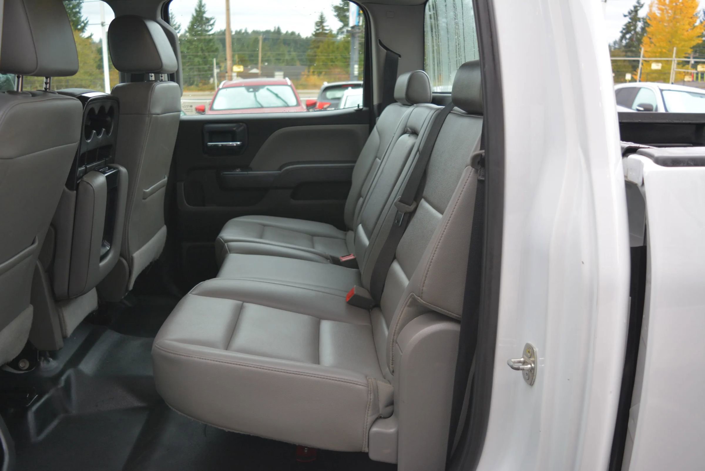 Used 2018 Chevrolet Silverado 3500 W/T AWD/4WD image 12