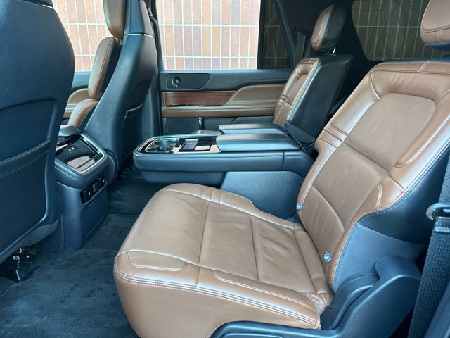 Used 2023 Lincoln Navigator L Reserve image 31