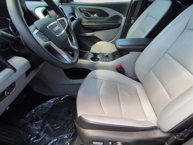 Used 2024 GMC Terrain SLT image 15