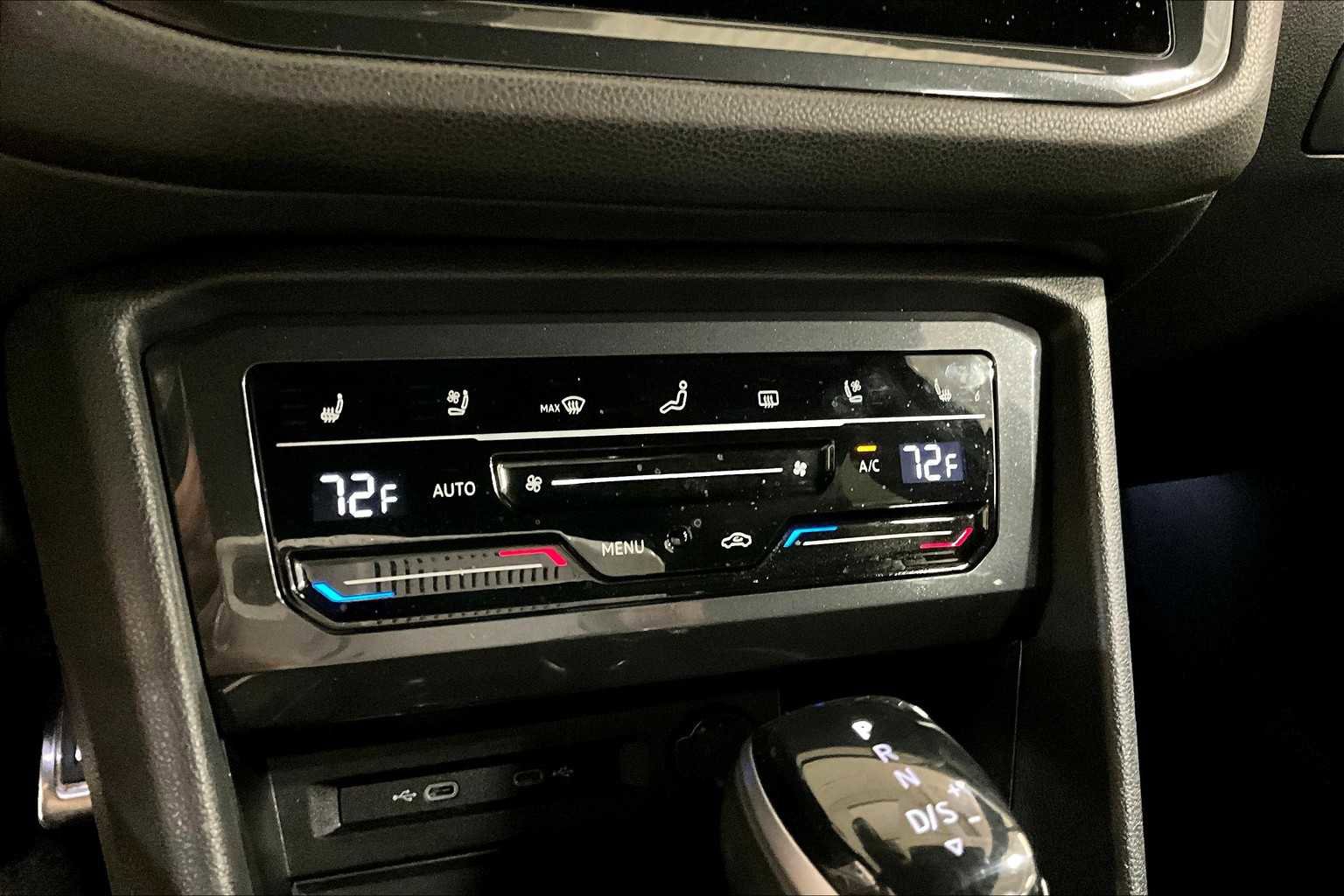 Used 2022 Volkswagen Tiguan SEL R-Line image 25