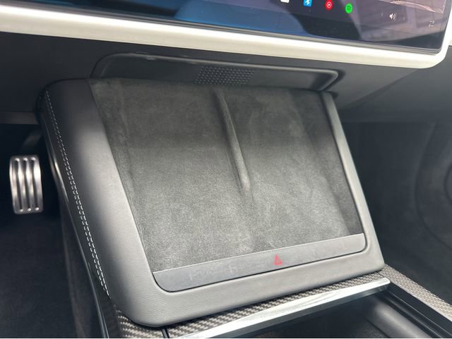 Used 2022 Tesla Model S Plaid AWD/4WD image 30