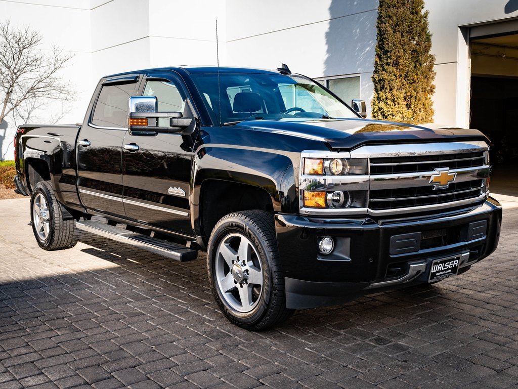 Used 2018 Chevrolet Silverado 2500 High Country image 12