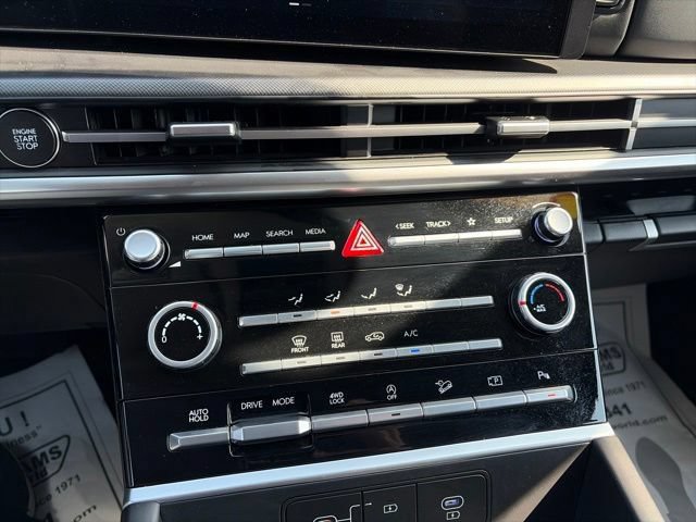 Certified 2025 Hyundai Santa Fe SE AWD/4WD image 12