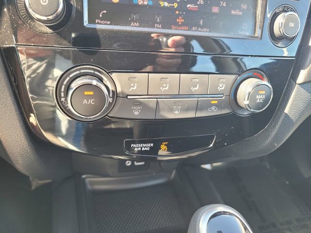 Used 2020 Nissan Rogue S image 24