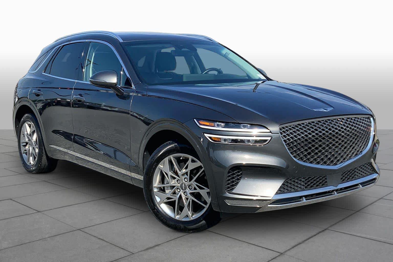 Used 2025 Genesis GV70 2.5T AWD/4WD image 3