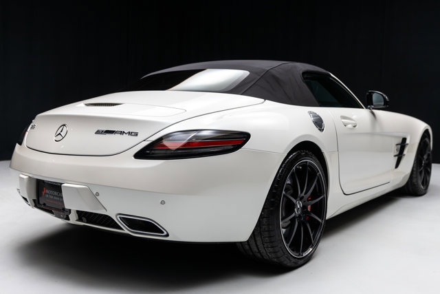 Used 2014 Mercedes-Benz SLS AMG GT Roadster image 37