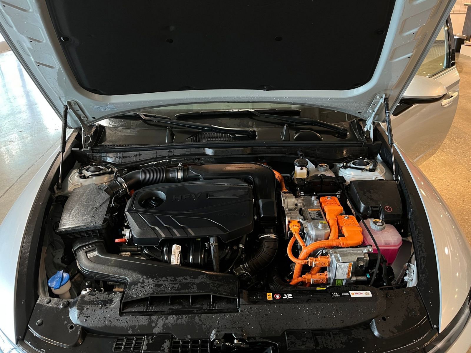 Used 2025 Hyundai Sonata SEL FWD image 32