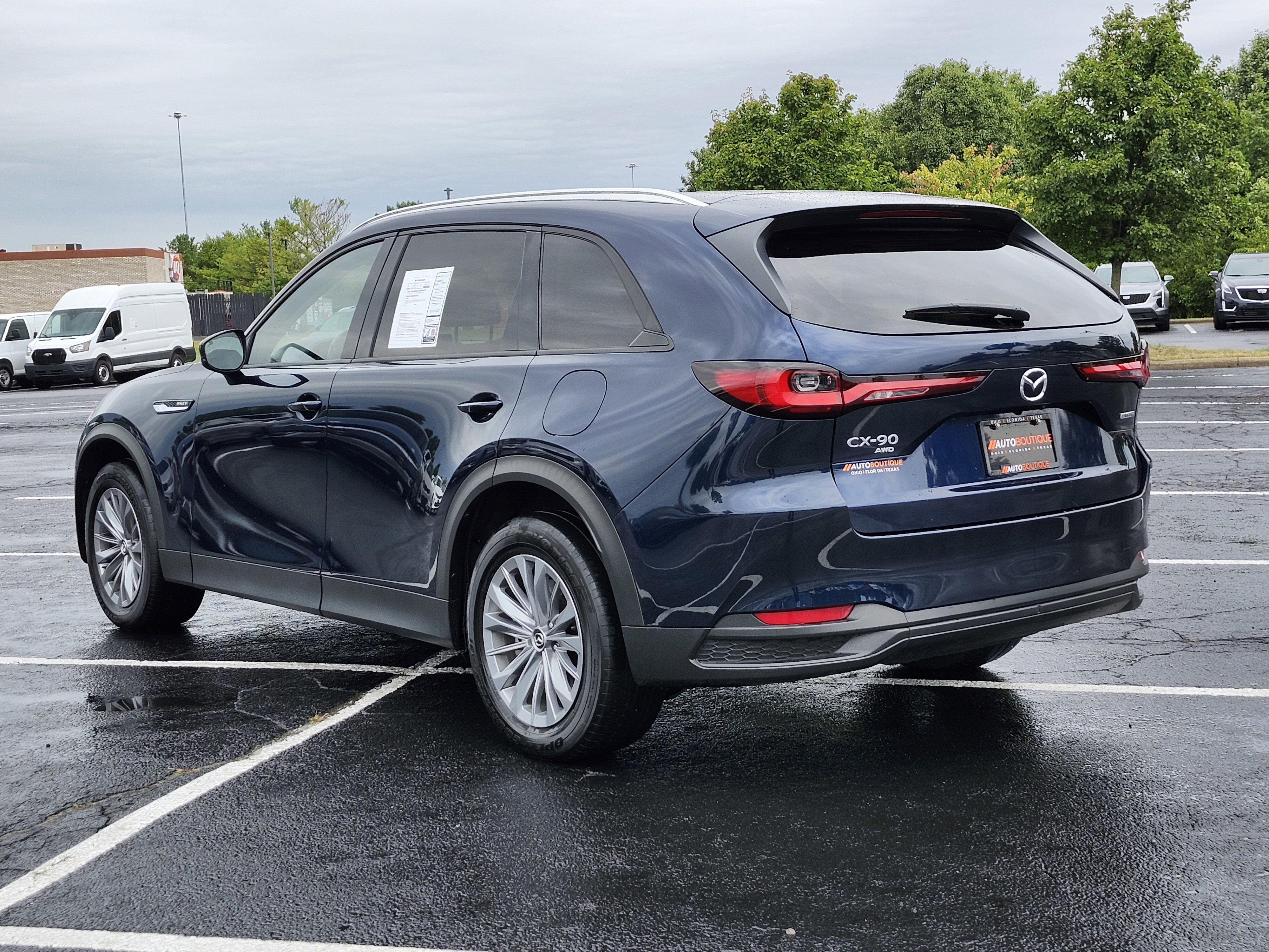 Used 2024 MAZDA CX-90 Plug-In Hybrid w/ Preferred image 8